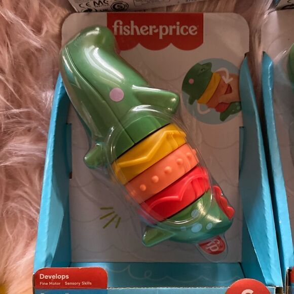 *NWT* (4) Fisher Price Clicker Alligator 6M+ - Picture 4 of 4